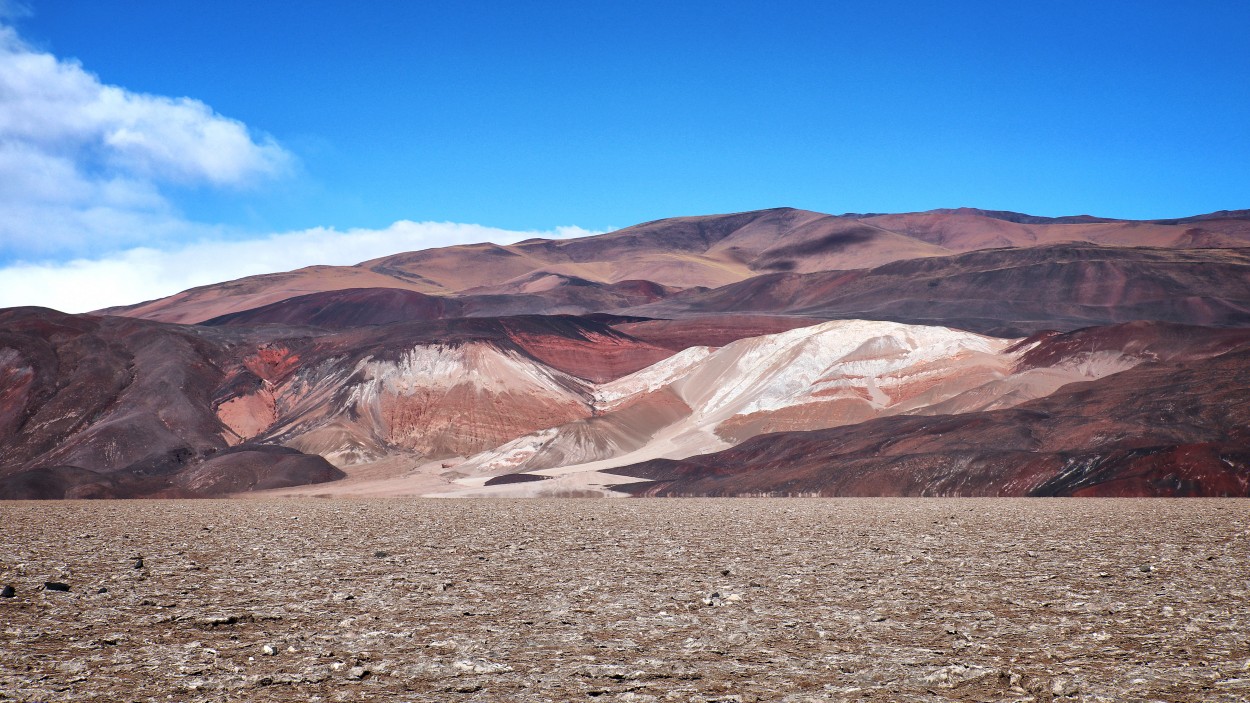 "Cerros de Antofalla" de Juan Carlos Barilari