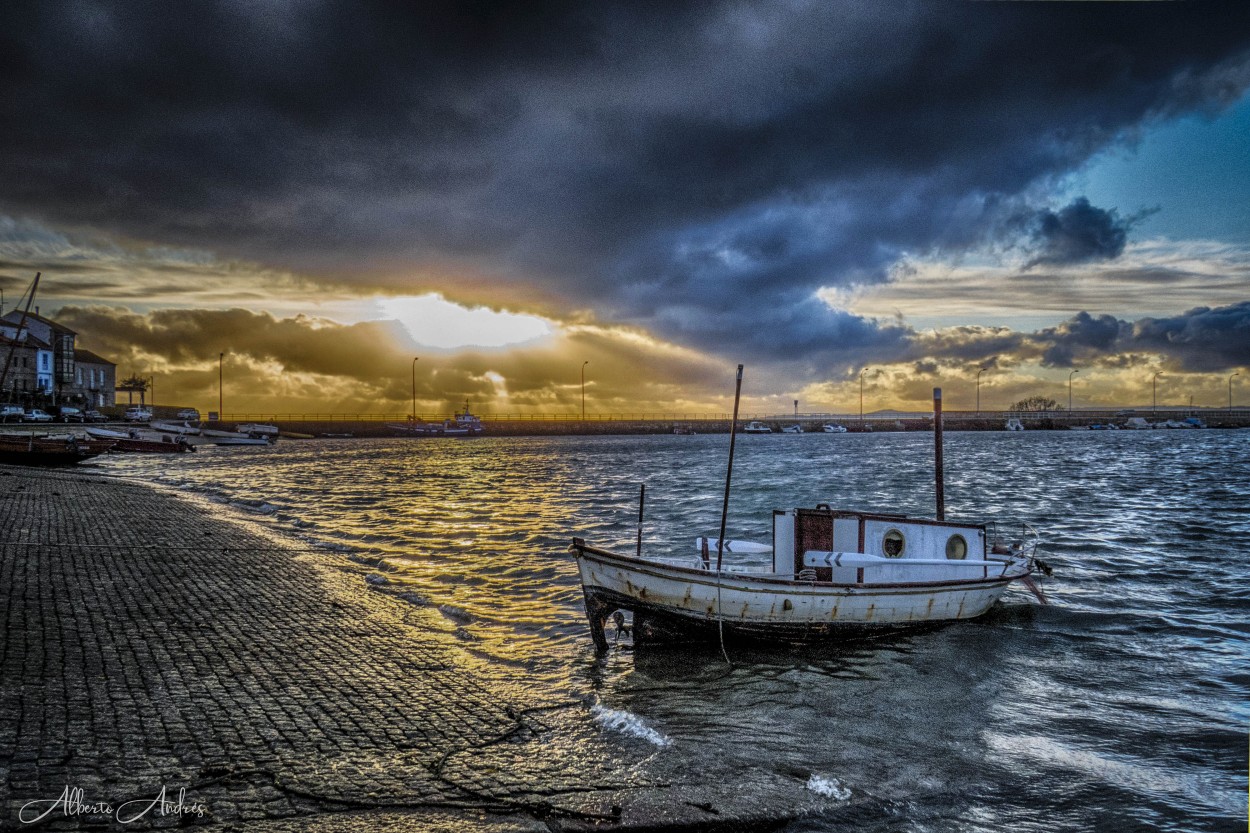 "Atardecer martimo" de Alberto Andrs Melo