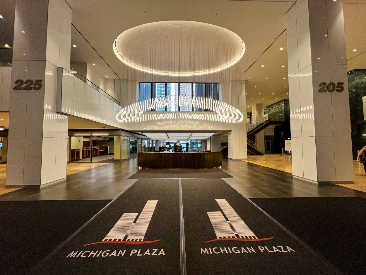 "Michigan Plaza" de Luis Alberto Bellini