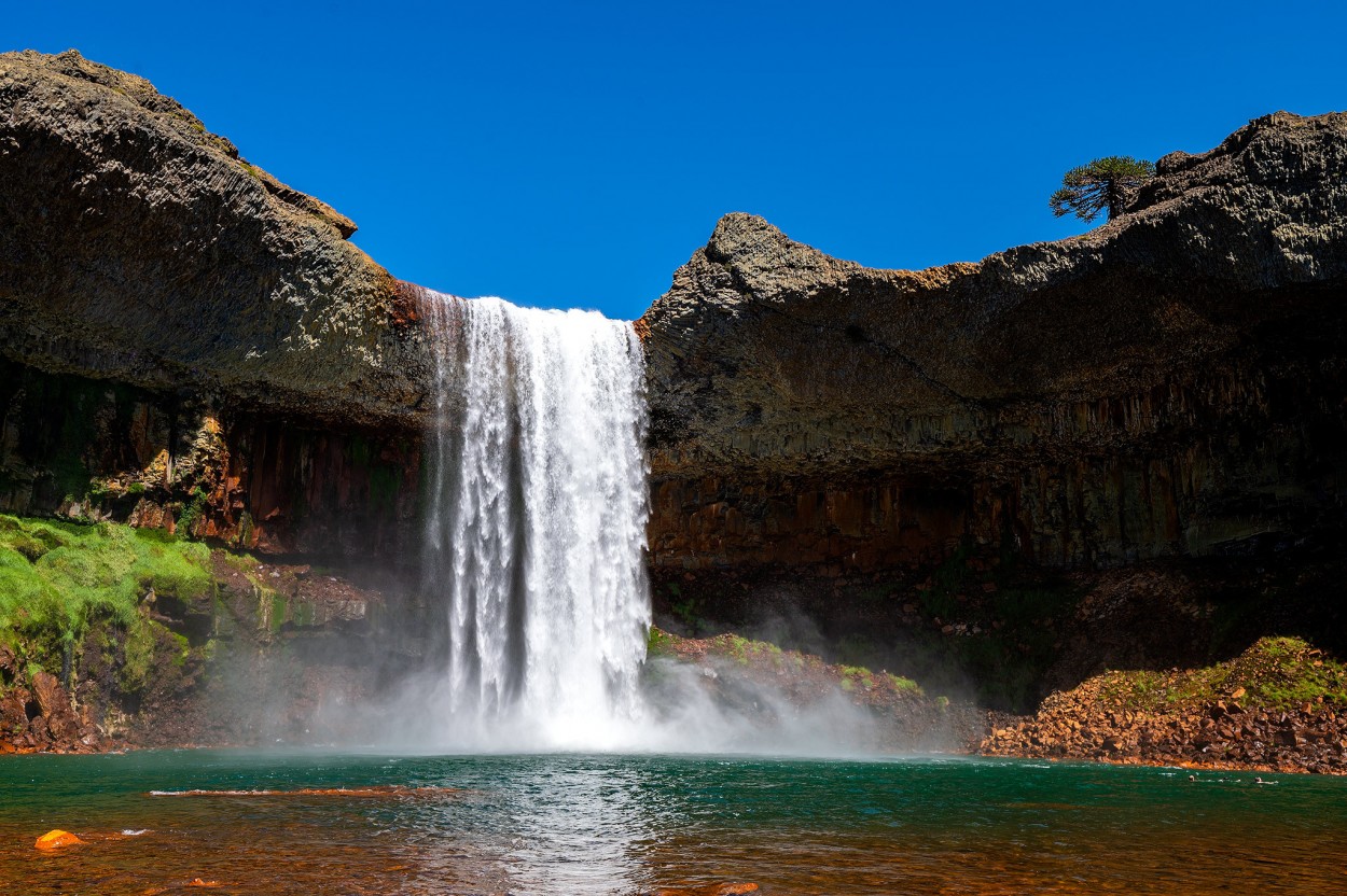 "Salto del Agrio II" de Gustavo Kin