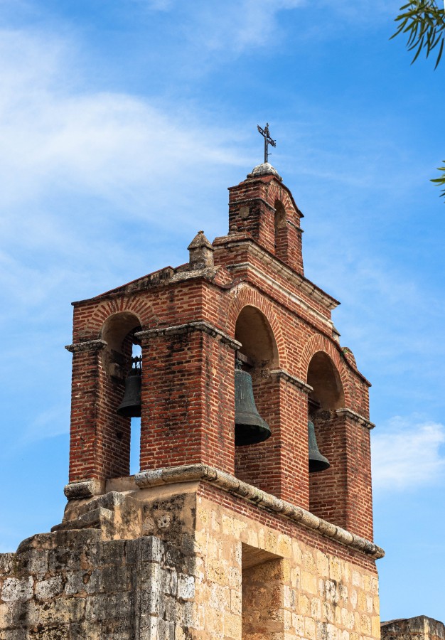 "Campanarios" de Luis Torres Sal