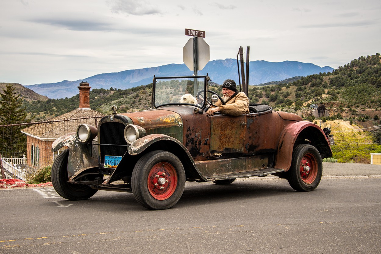 "El viejo de Virginia City" de Gustavo Kin