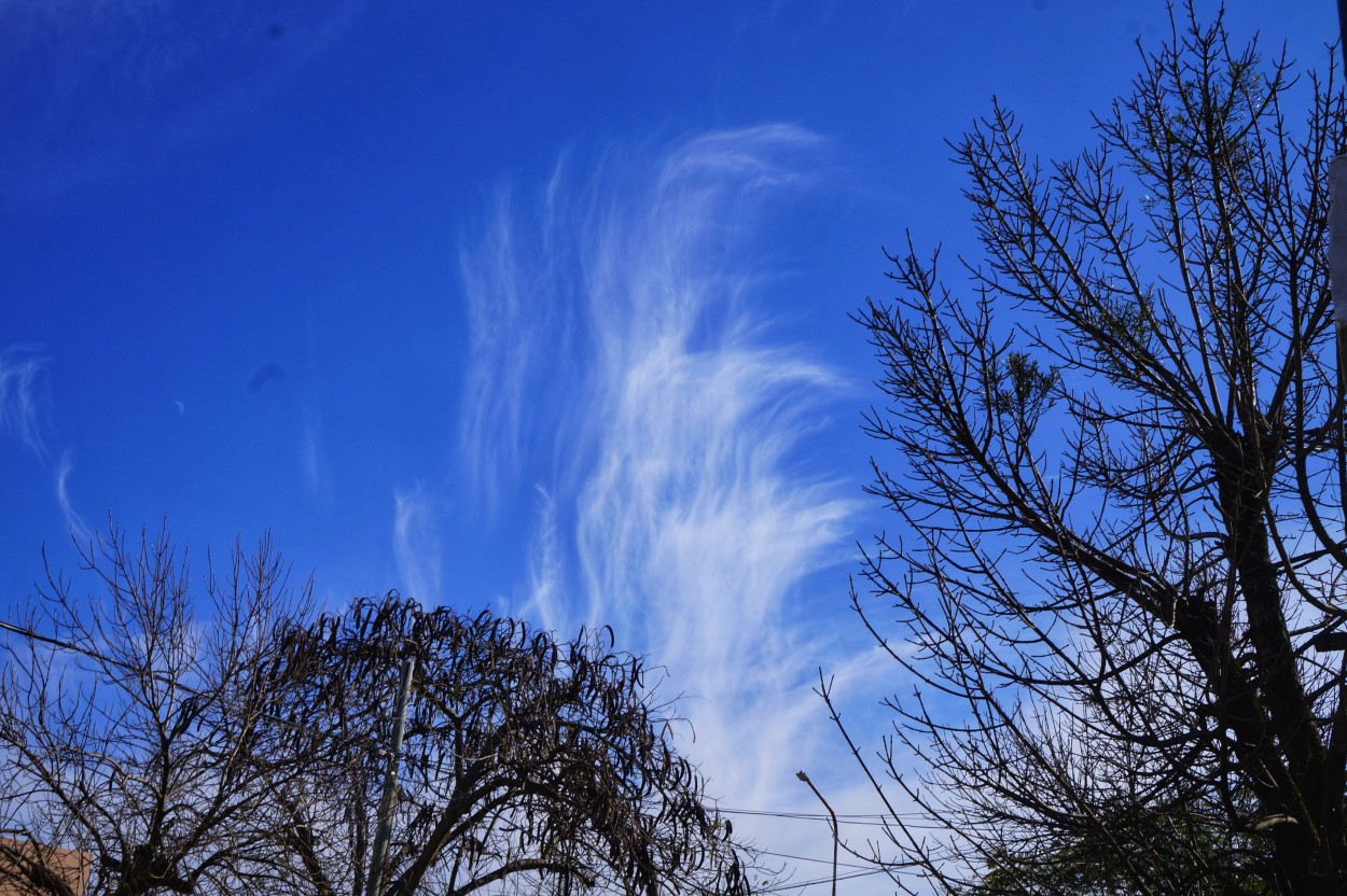 "Nubes raras" de Ana Piris