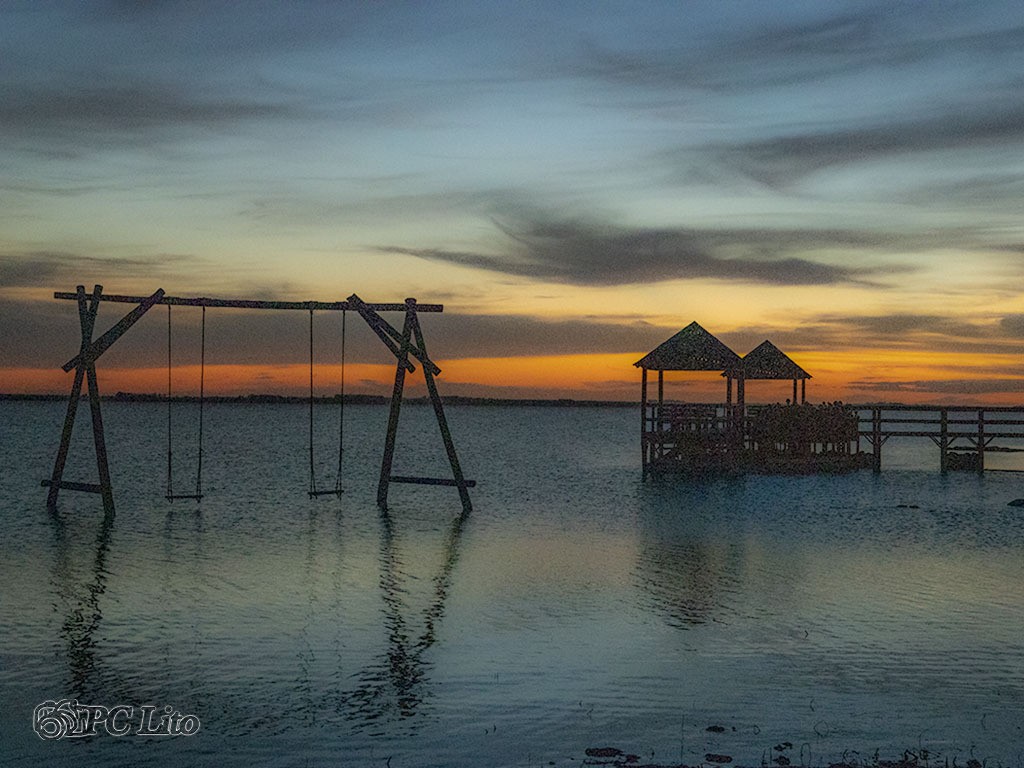 "Atardecer en Lago Epecun" de Pascual Cetrangolo Pclito