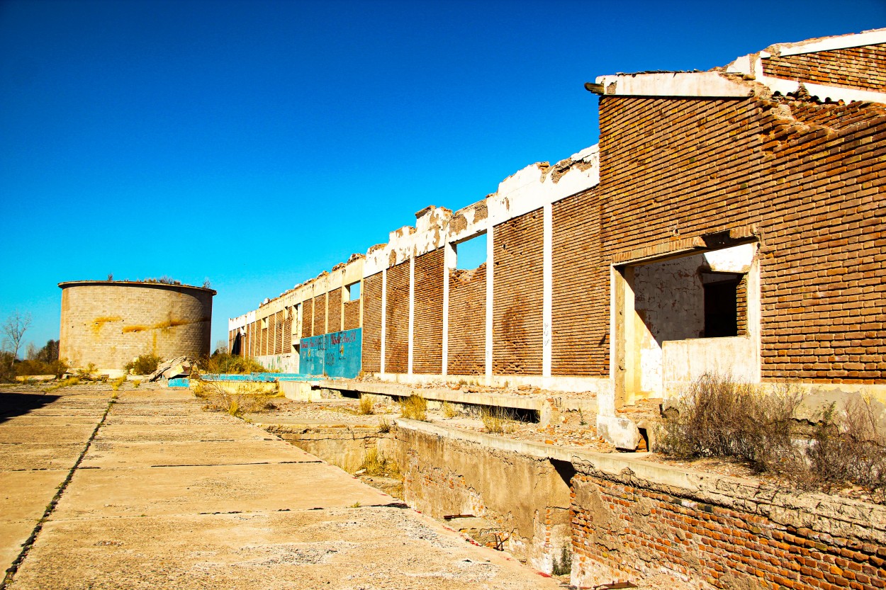 "BODEGAAA DONATI ABANDONADAAA!!!" de Maria Eugenia Cailly (euge)