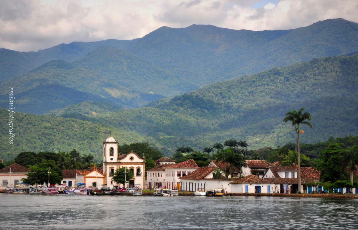 "Paraty desde el agua" de Ricardo Mximo Lopez Moral