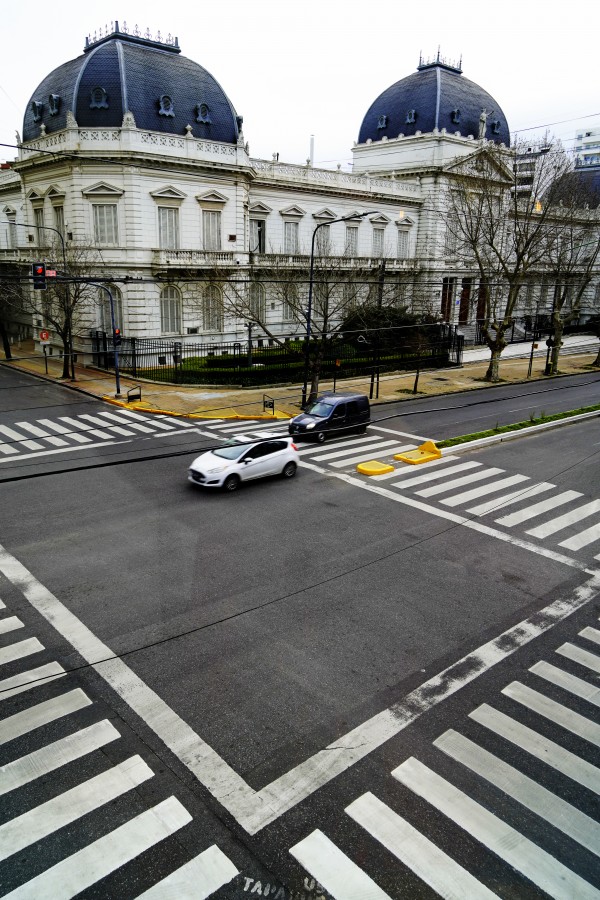 "Cruce" de Laura Manassero