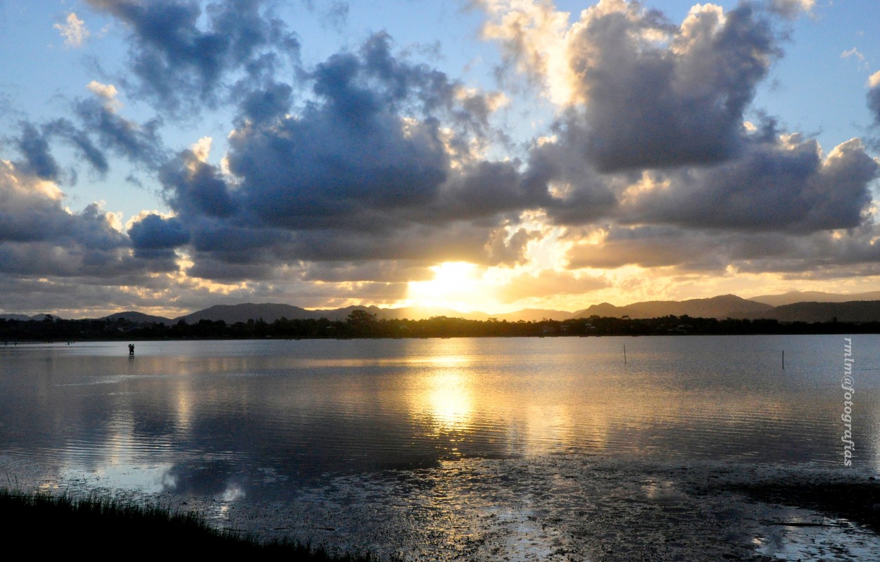 "Laguna de Ibiraquera - Praia do Rosa" de Ricardo Mximo Lopez Moral