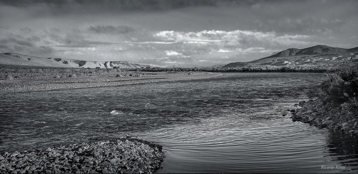 "Rio Grande, Malargue, Mendoza" de Ricardo Rivas