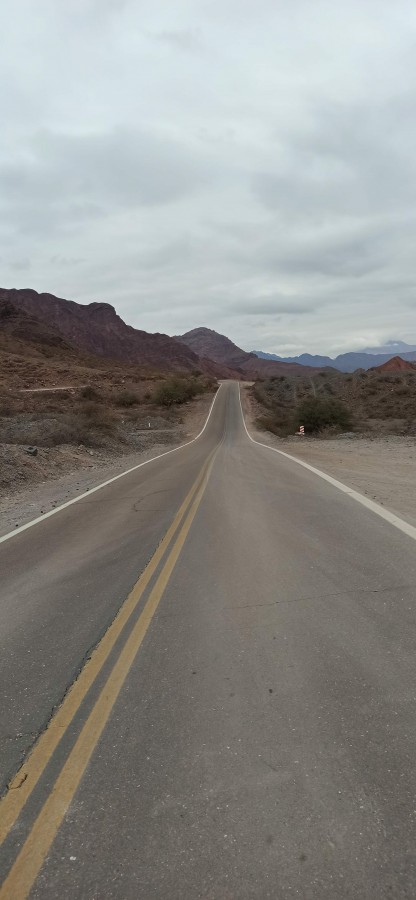 "Rumbo al sol... A Cafayate..." de Marcela Nadale Platero