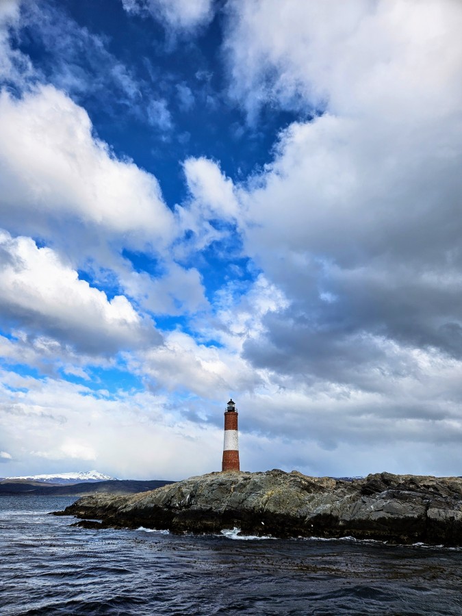 "El faro" de Carlos Alborc