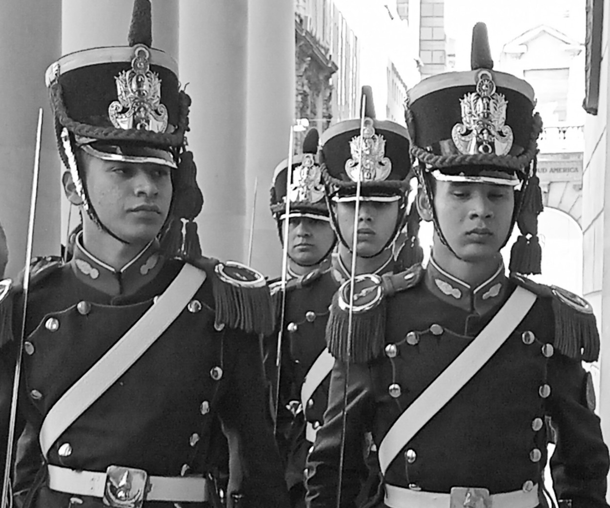 "Cambio de guardia" de Mariela Trazar