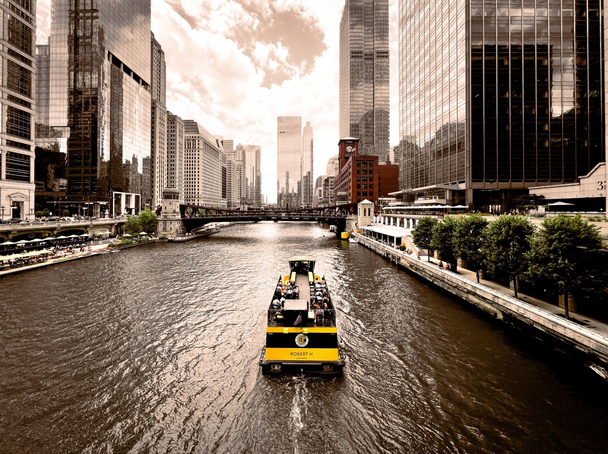 "Taxi Boat" de Luis Alberto Bellini