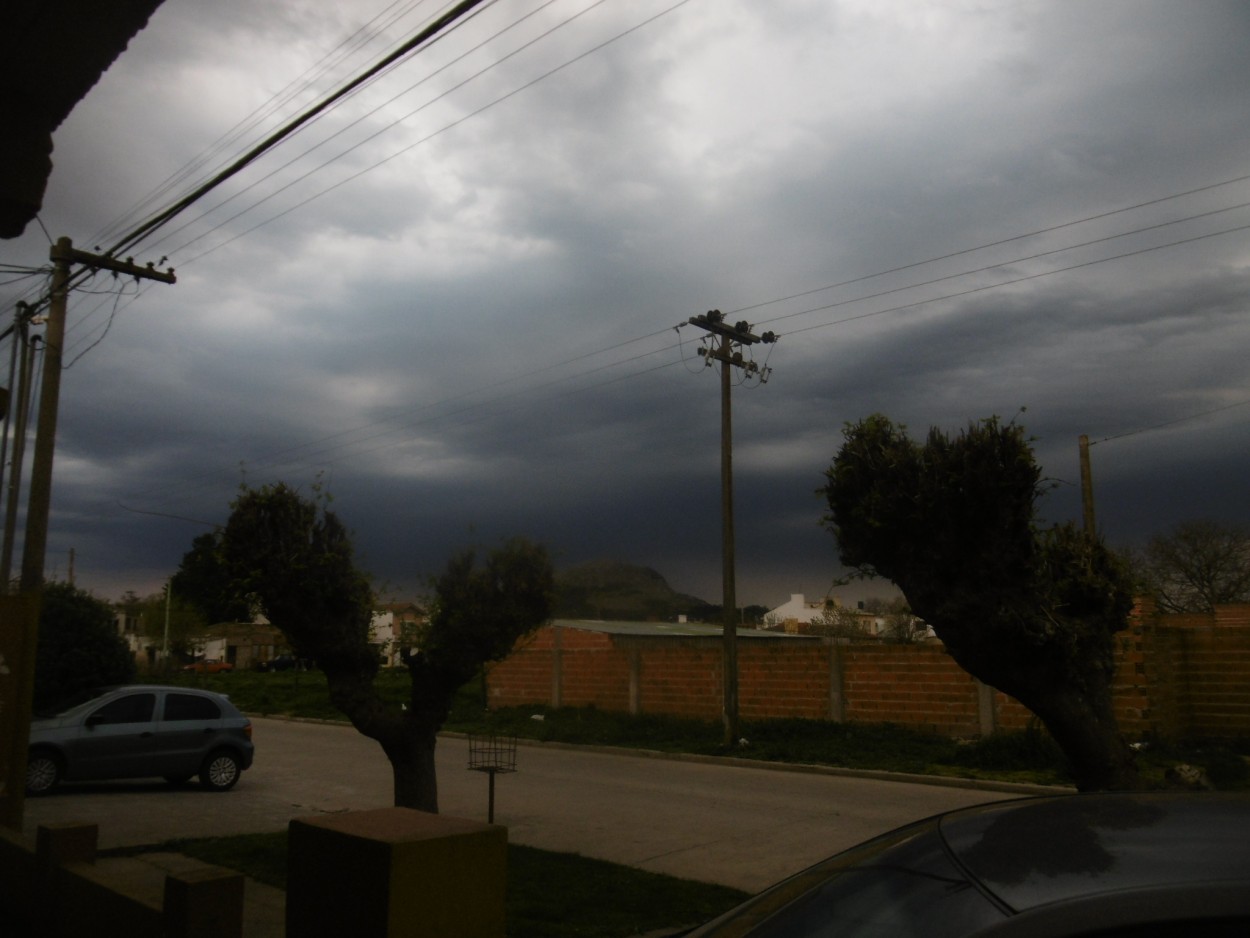 "La tormenta cerca" de Miguel Angel Palermo