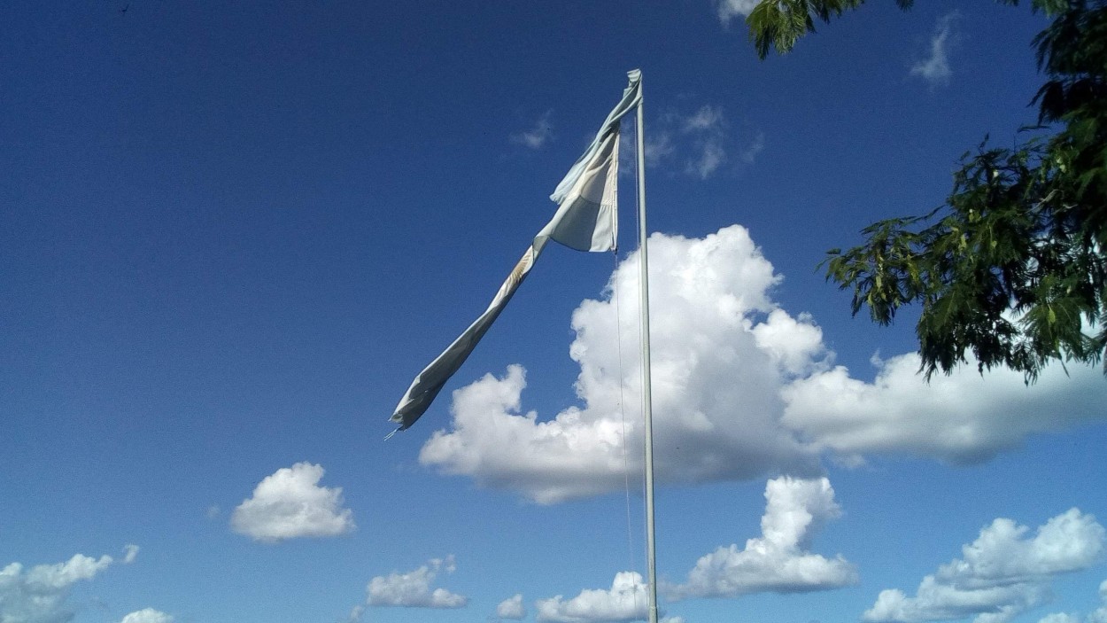 "Alta en el cielo..." de Marcela Nadale Platero