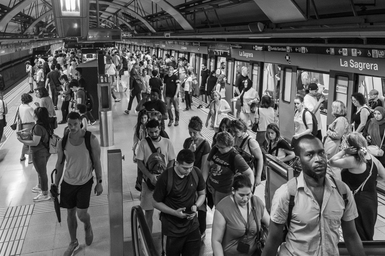 "En el metro" de Roberto Jorge Escudero