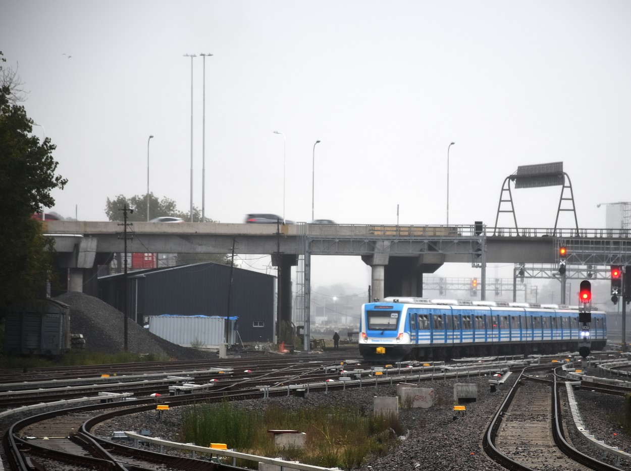 "Tren llegando" de Jose Charles Mengeon