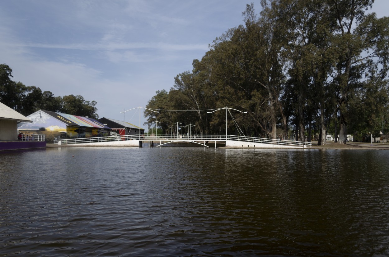 "Lago" de Ismael Minoves