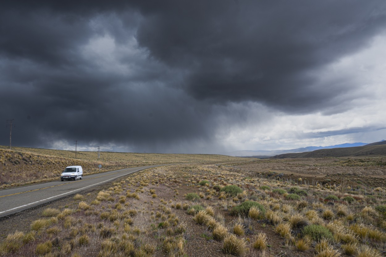 "Huyendo de la tormenta" de Daniel Oliveros