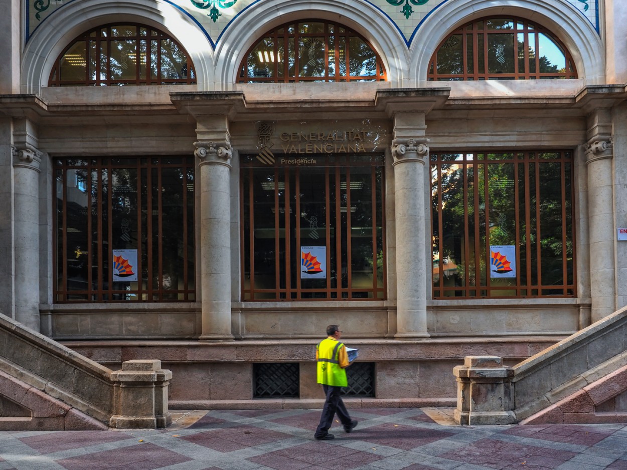 "Correos" de Francisco Jos Cerd Ortiz