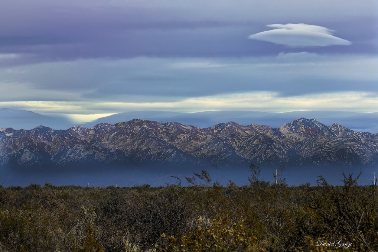 "Postales de Mendoza." de Alberto Daniel Gangi