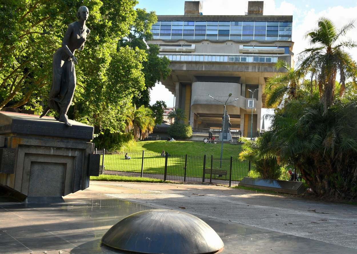 "Biblioteca Nacional Argentina" de Jose Charles Mengeon