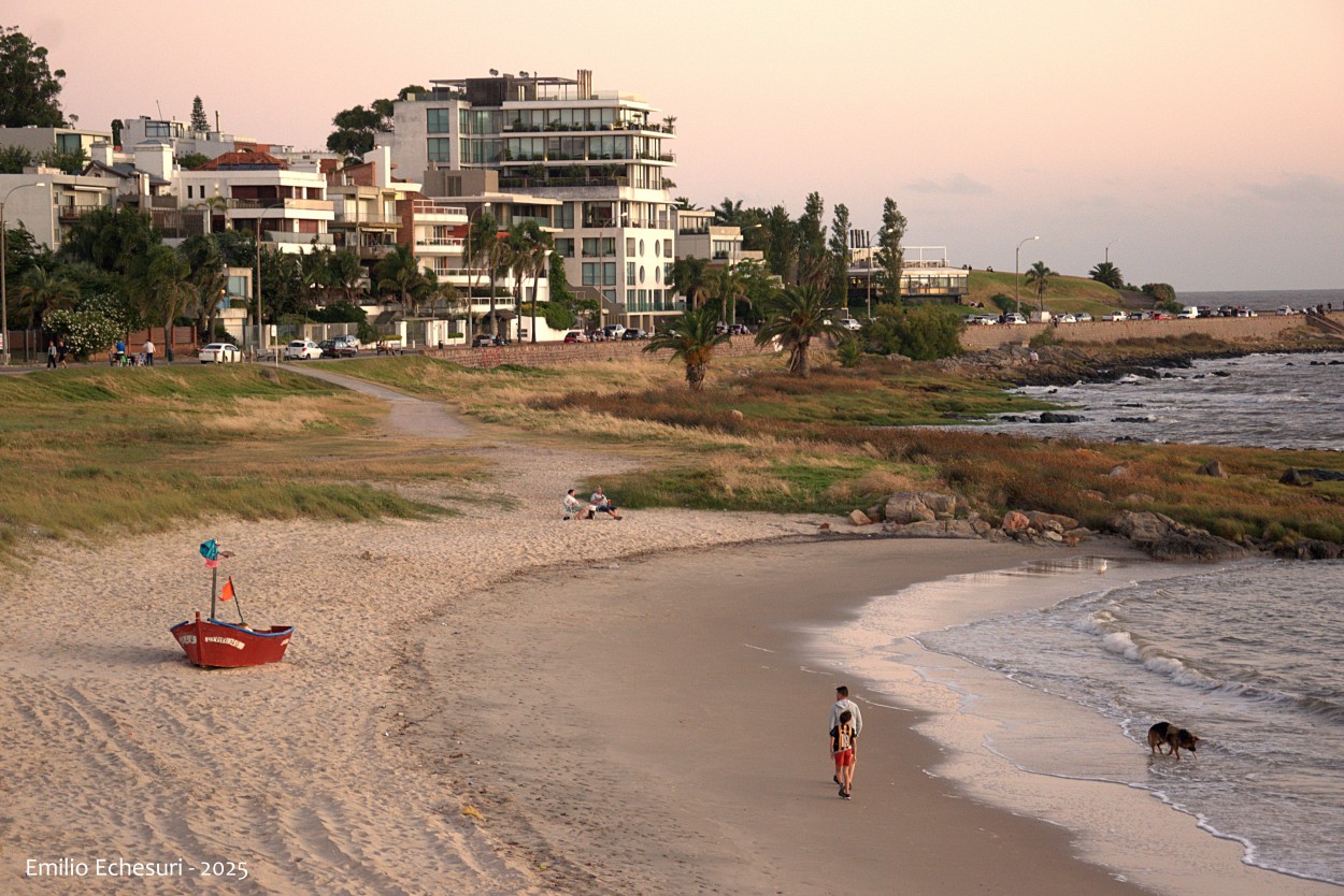 "Playas Montevideanas (II)" de Emilio Echesuri