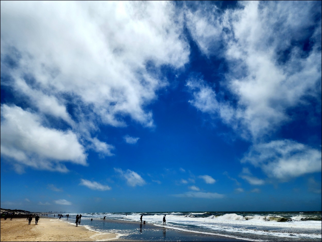 "Arena, Mar , Cielo y un poco ms..." de Mara Ins Hempe