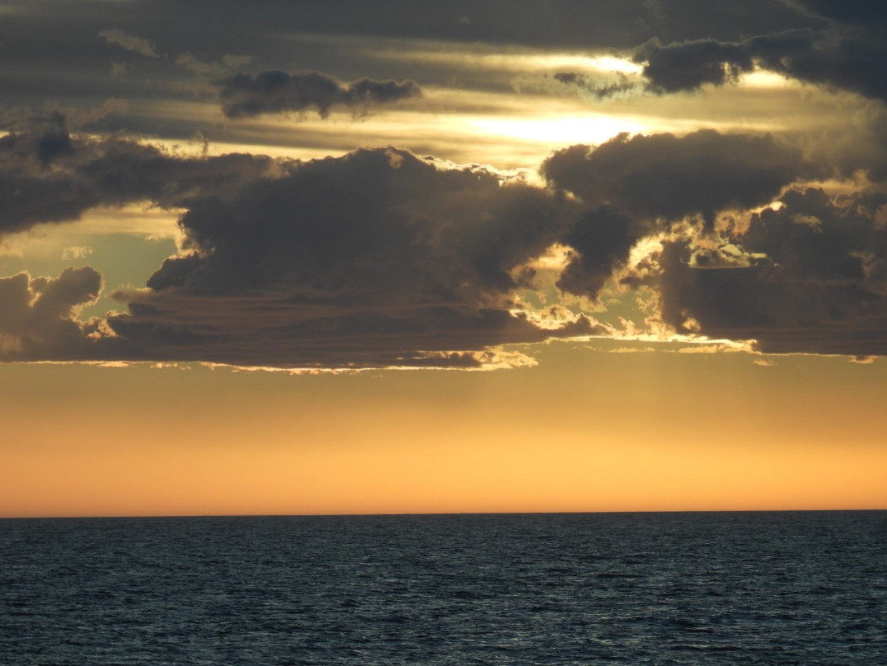 "Atardecer en el Atlntico" de Jorge Blotto