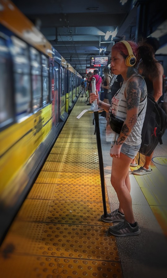 "Una Yakuza en el subte" de Roberto Guillermo Hagemann