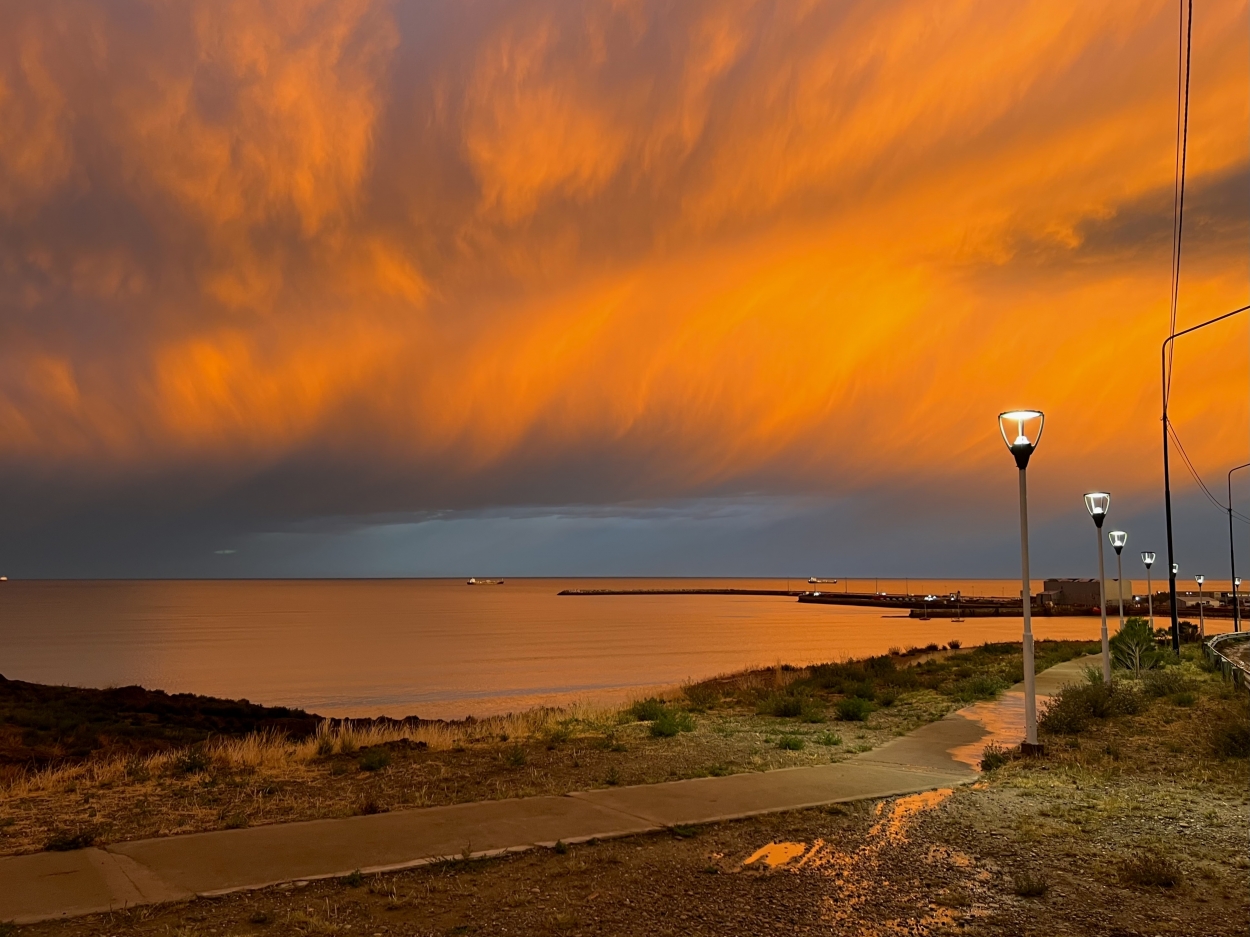 "Atardecer" de Gisele Burcheri