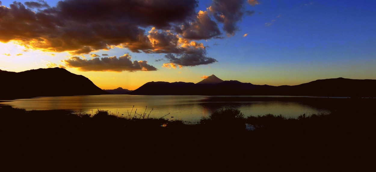 "Lago mstico" de Alejandro del Valle