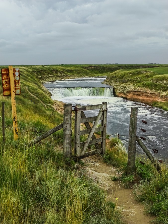 "Cascada Cifuentes." de Hugo Kolmann