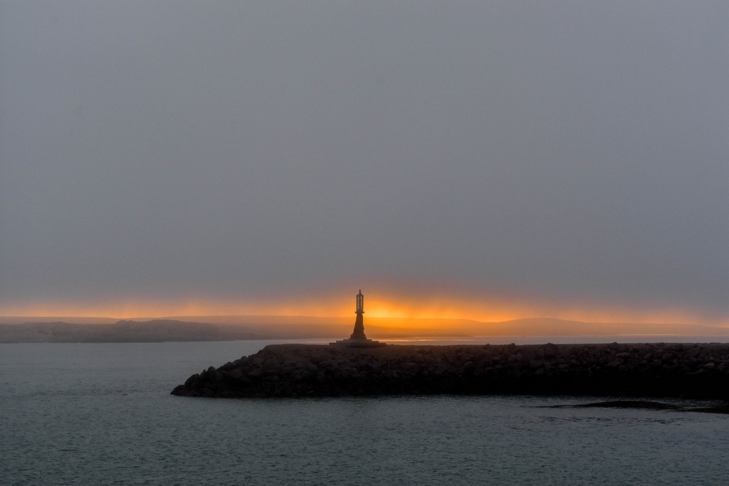 "Luz en la niebla" de Mnica Aventn