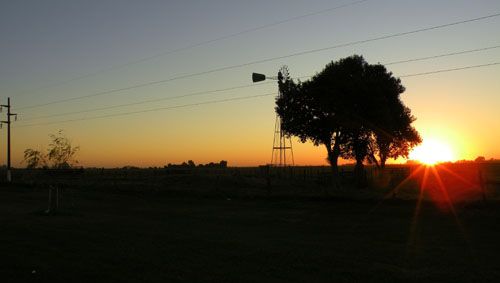 Foto 4/ATARDECER CAMPERO