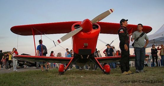 Foto 4/Jorge Malatini y su Avion Rojo