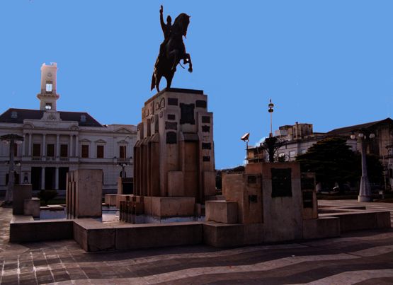 Foto 1/monunento de la Plaza San Martin