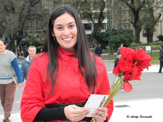 Foto 4/Kenzo - Amapolas en Plaza San Martin