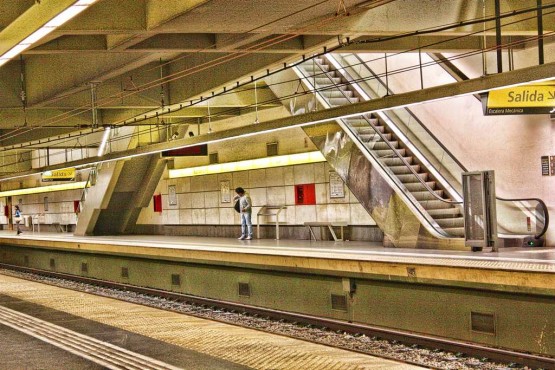 Foto 1/SUBWAY UNDERGROUND