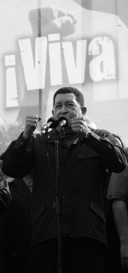 Foto 3/Querido y Odiado Hugo Chavez