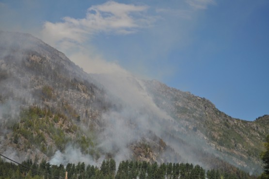 Foto 2/Fuego en el Lago Puelo