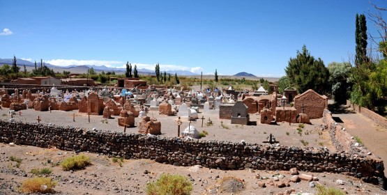 Foto 1/un cementerio de adobe