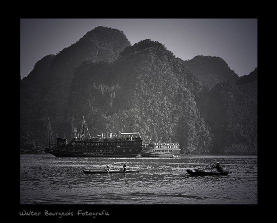 Foto 2/Navegando Ha Long Bay - V ietnam