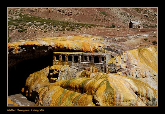 Foto 1/Colores en Puente del Inca...