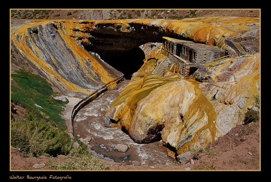 Foto 2/Colores en Puente del Inca...