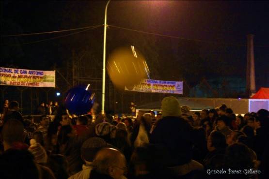 Foto 2/Las pelotas ( Roja Azul y Amarilla)