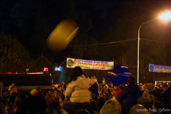 Foto 3/Las pelotas ( Roja Azul y Amarilla)