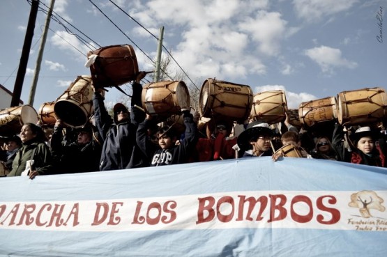 Foto 2/Marcha de los bombos, Santiago del Estero