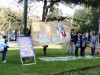 los mas pequeos festejando a la bandera