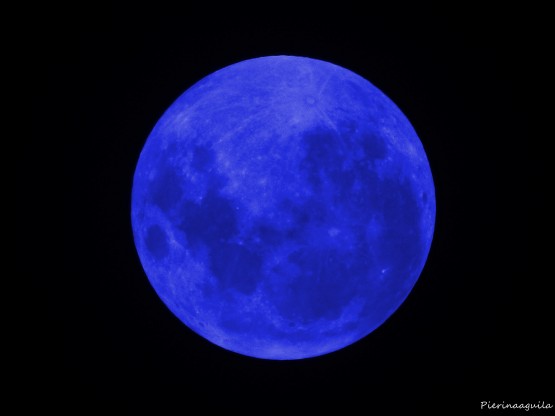 Foto 1/``La Luna, tu amiga, toda la noche te acompaara``